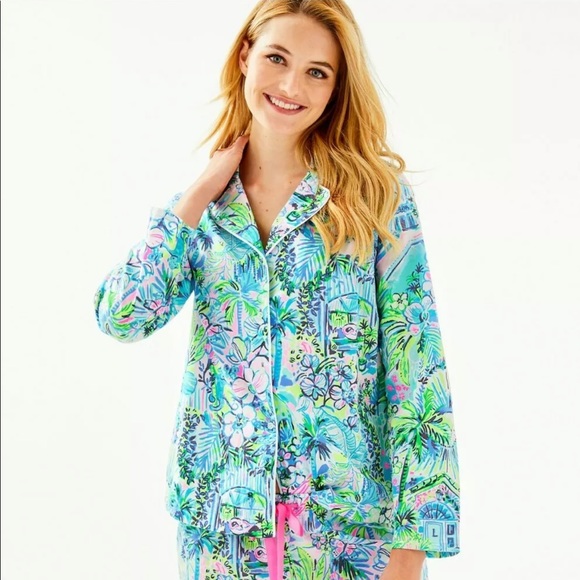 Lilly Pulitzer Other - Lilly Pulitzer PJ Woven Top Lilly’s House - Size XS